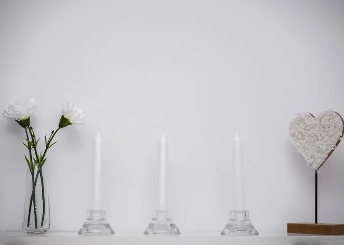 Black&white Πανσιόν 3*